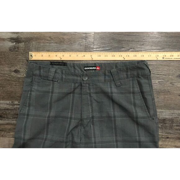 Quicksilver Mens Size 34 Gray Plaid Flat Front Casual Chino Shorts - Picture 5 of 6